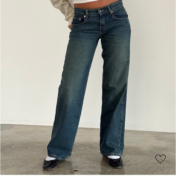 Low Rise Parallel Jeans in Blue - Picture 3 of 5